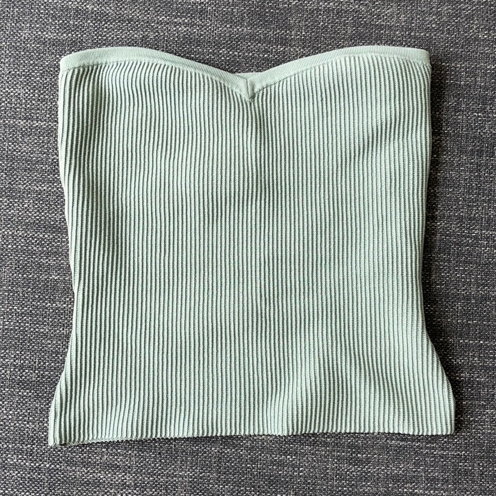Babaton Sculpt Knit Sweetheart Top